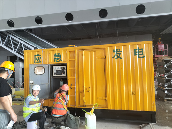 珲春怎样判断空气滤清器是否需要更换？